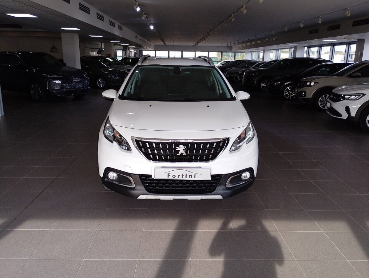 Peugeot 2008 VTi 82CV Allure (2)