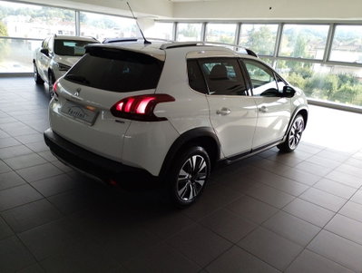 Peugeot 2008 VTi 82CV Allure (6)