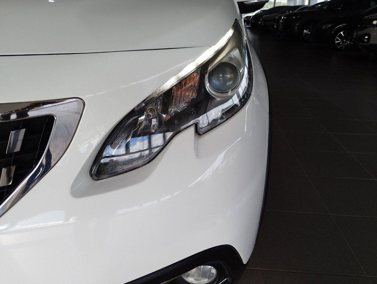 Peugeot 2008 VTi 82CV Allure (8)