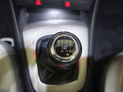 Audi Q3 2.0 TDI quattro Advanced (13)