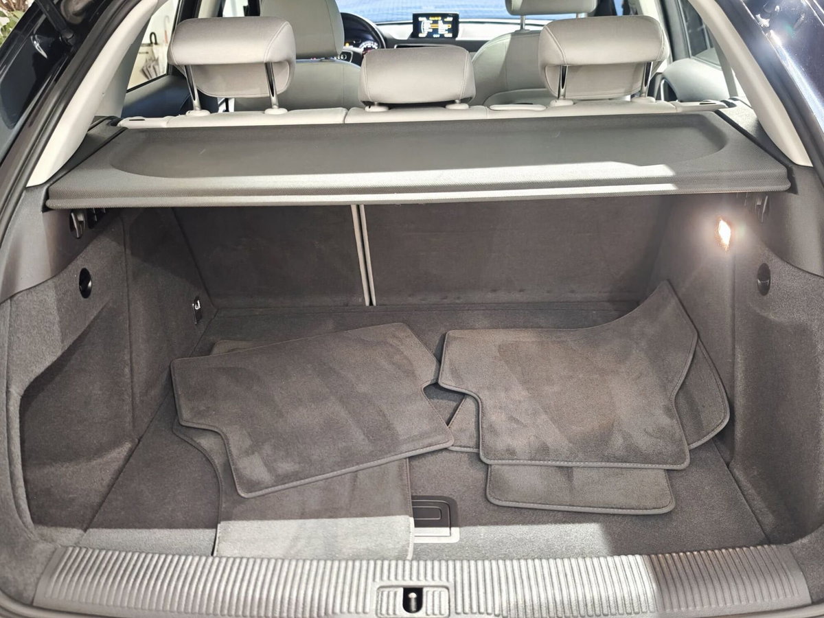 Audi Q3 2.0 TDI quattro Advanced (20)