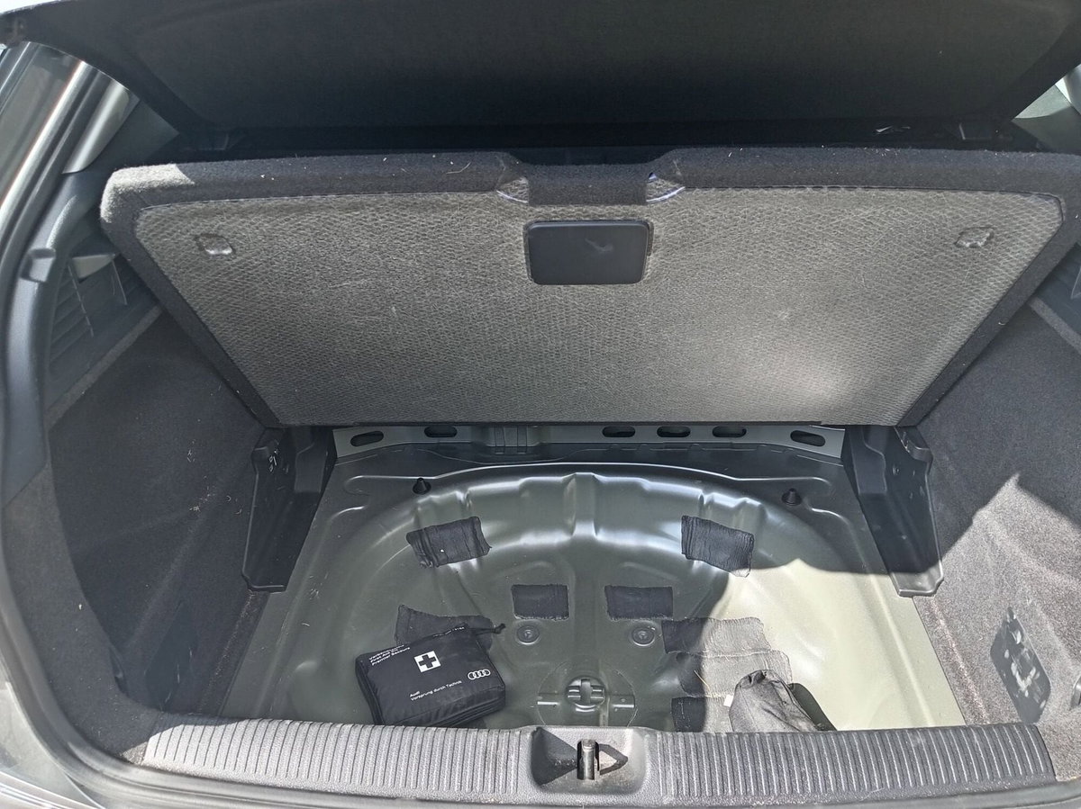 Audi Q2 Q2 35 TFSI S tronic S line Edition (15)