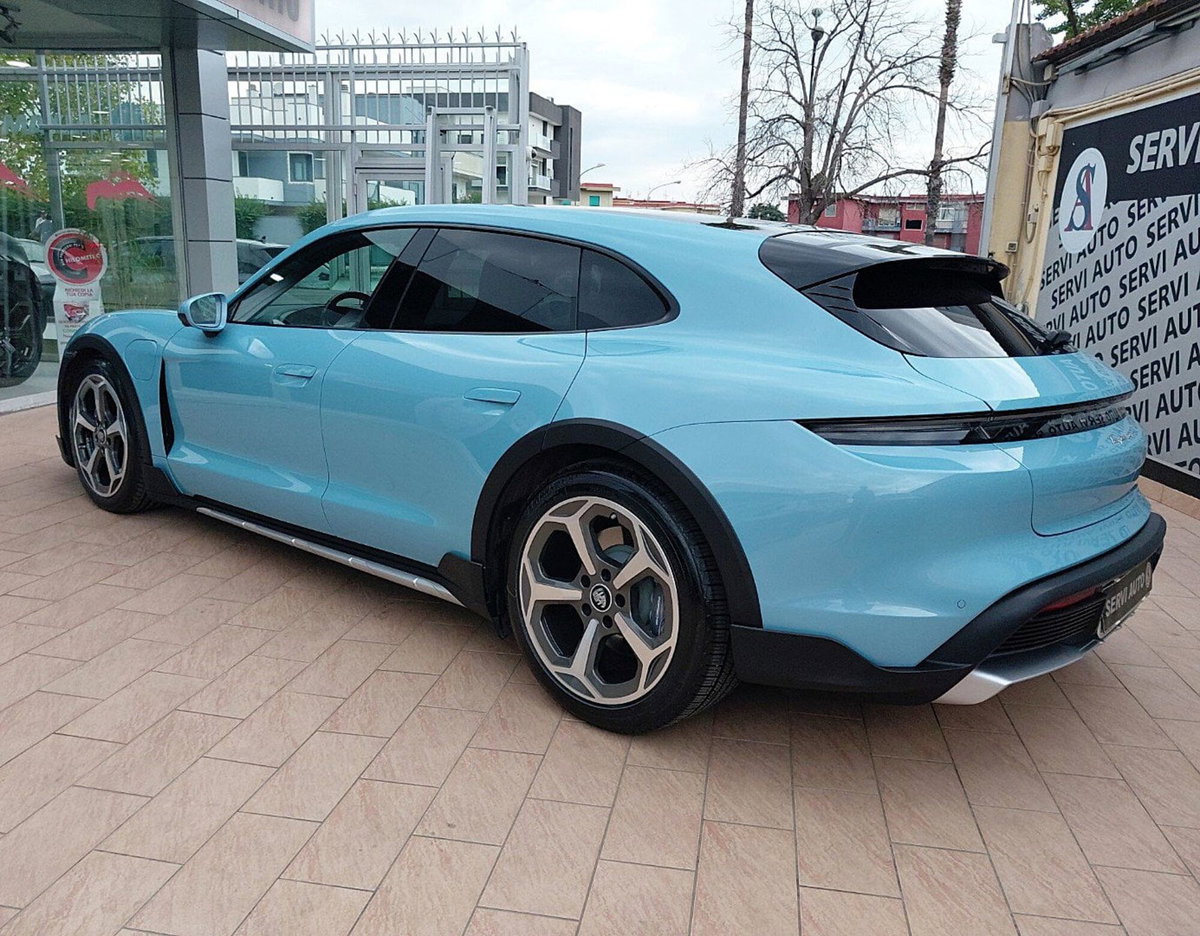 Porsche Taycan Cross Turismo Cross Turismo Turbo 5p.ti (9)
