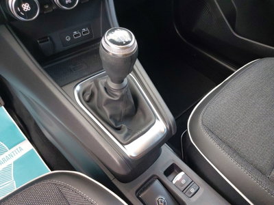 Renault Captur 1.0 tce Techno 90cv (15)