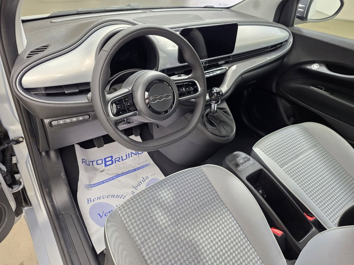 Fiat 500 Cabrio 1.0 Hybrid Dolcevita (12)