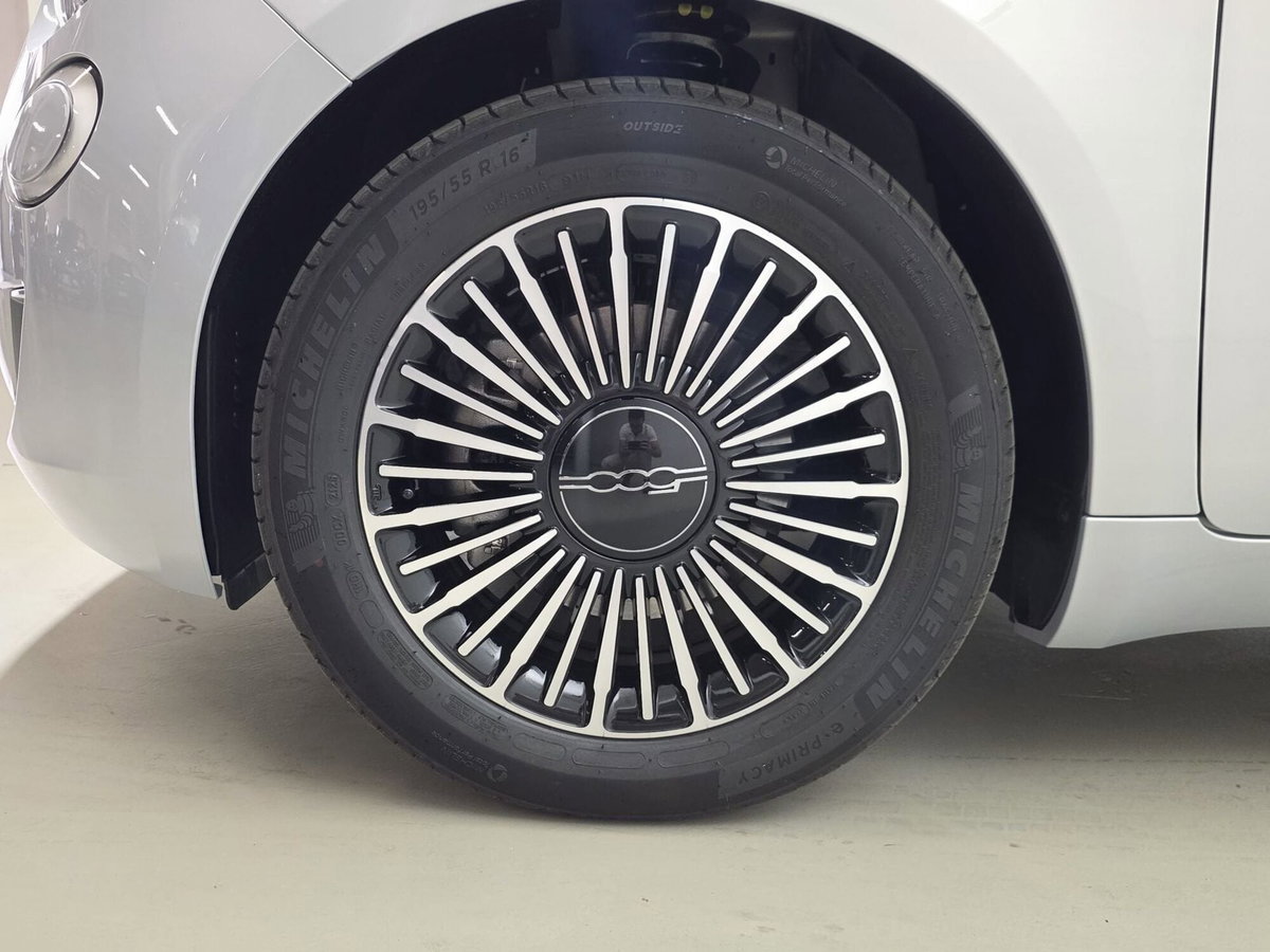 Fiat 500 Cabrio 1.0 Hybrid Dolcevita (14)