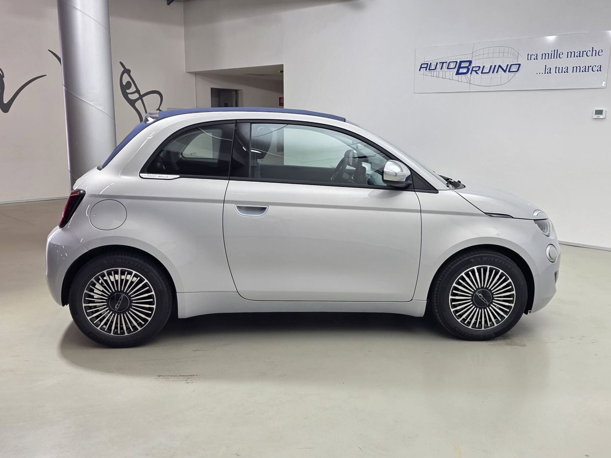 Fiat 500 Cabrio 1.0 Hybrid Dolcevita (4)