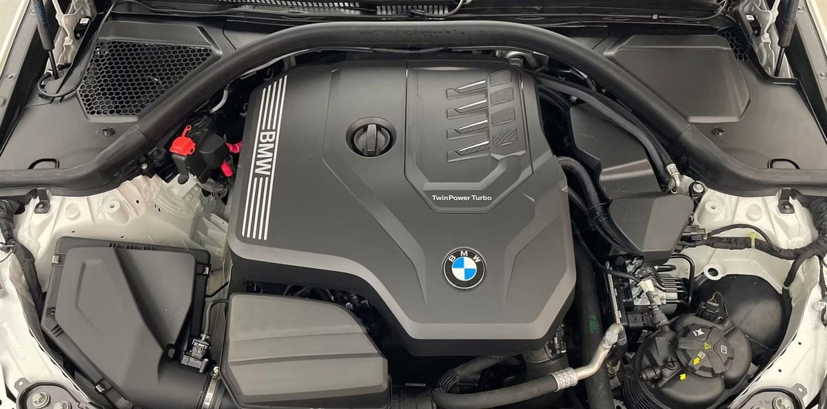 BMW Serie 3 Touring 320i  MSport Pro auto (9)