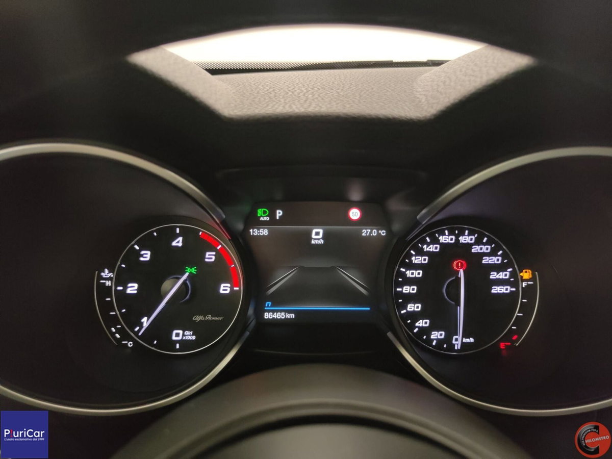 Alfa Romeo Stelvio Stelvio 2.2 Turbodiesel 210 CV AT8 Q4 Veloce (10)