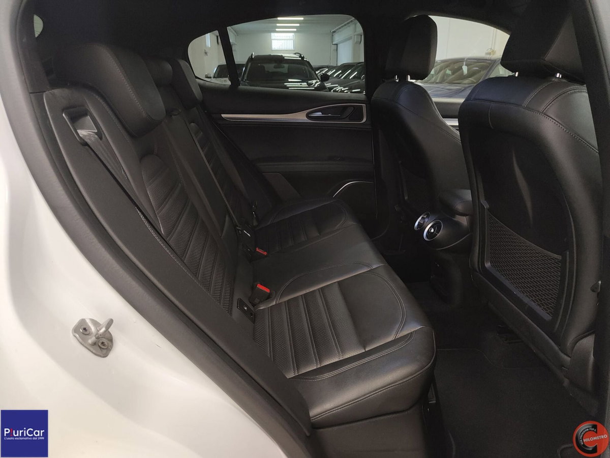 Alfa Romeo Stelvio Stelvio 2.2 Turbodiesel 210 CV AT8 Q4 Veloce (6)