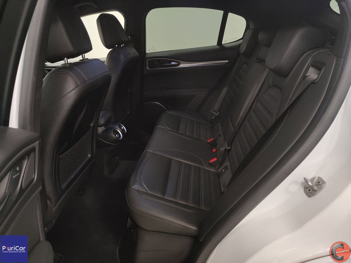 Alfa Romeo Stelvio Stelvio 2.2 Turbodiesel 210 CV AT8 Q4 Veloce (7)
