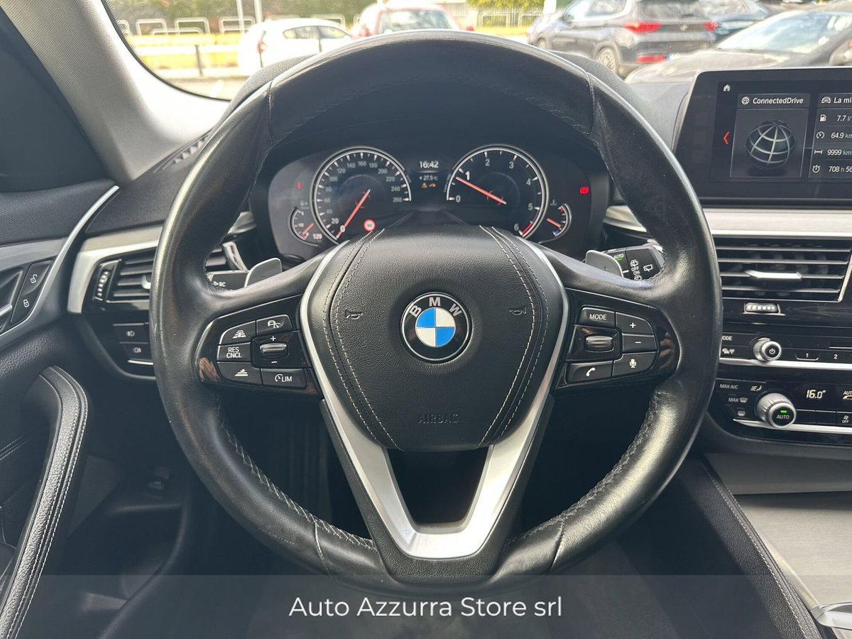 BMW Serie 5 Touring 530d  Luxury (11)