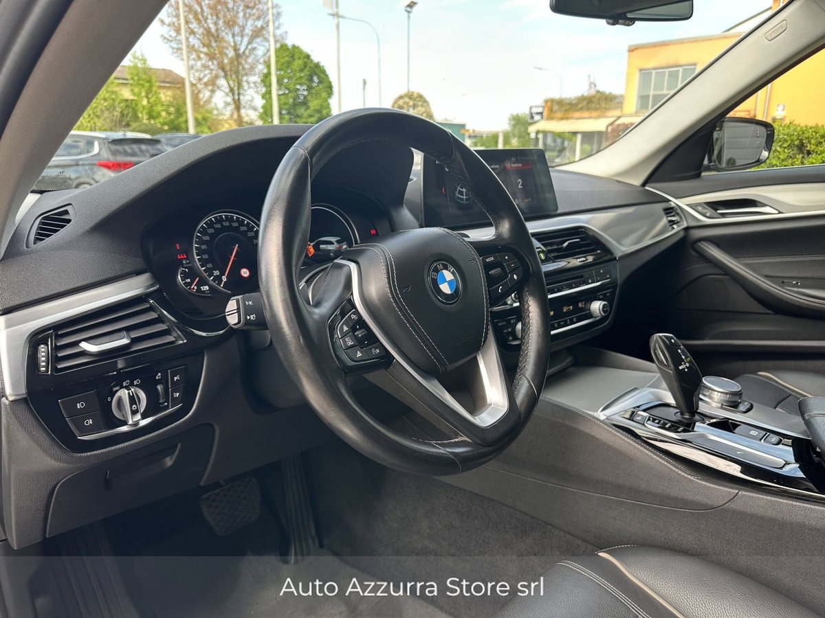 BMW Serie 5 Touring 530d  Luxury (9)