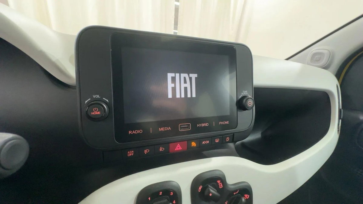 Fiat Pandina 1.0 firefly hybrid s&s 70cv (12)