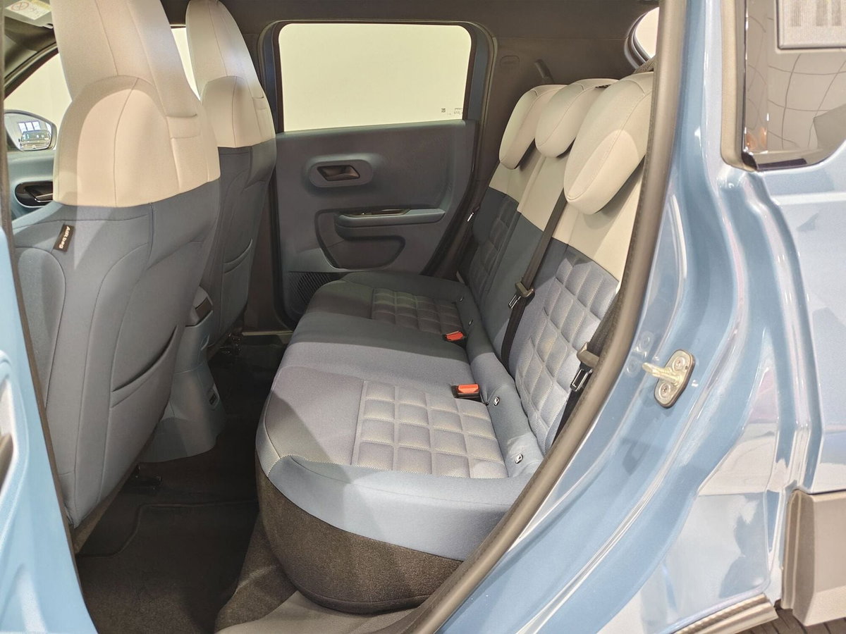Fiat Grande Panda 1.2 hybrid La Prima 110cv edct (6)