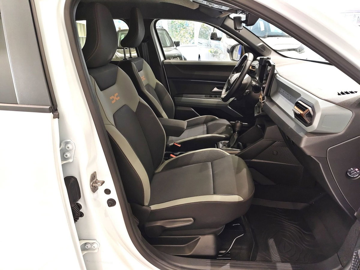Dacia Duster 1.2 mild hybrid Extreme 4x4 130cv (10)