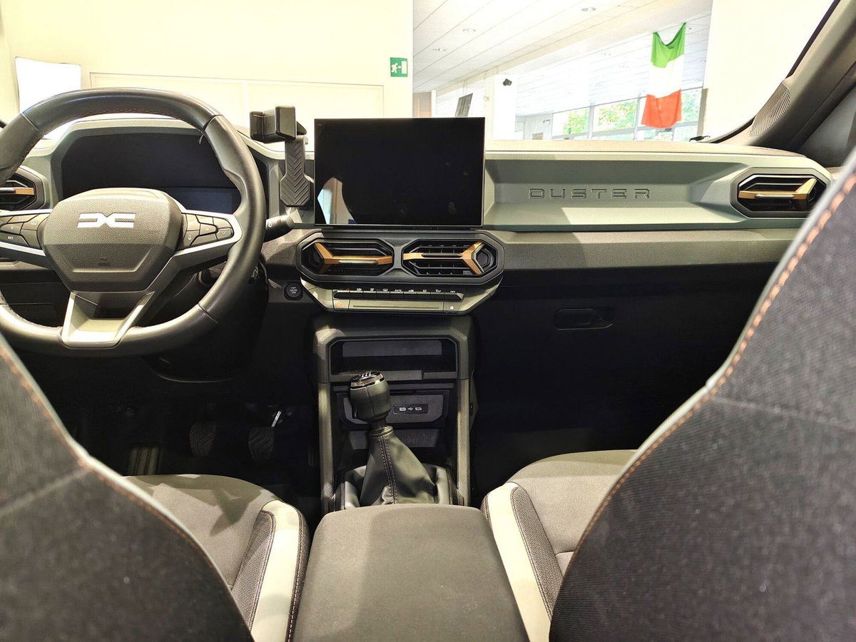 Dacia Duster 1.2 mild hybrid Extreme 4x4 130cv (18)