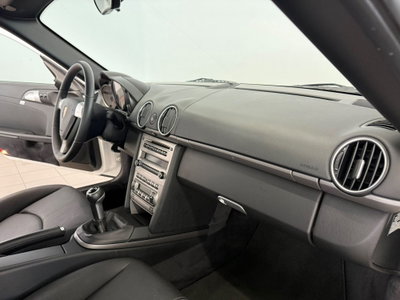Porsche Cayman 2.7 (10)