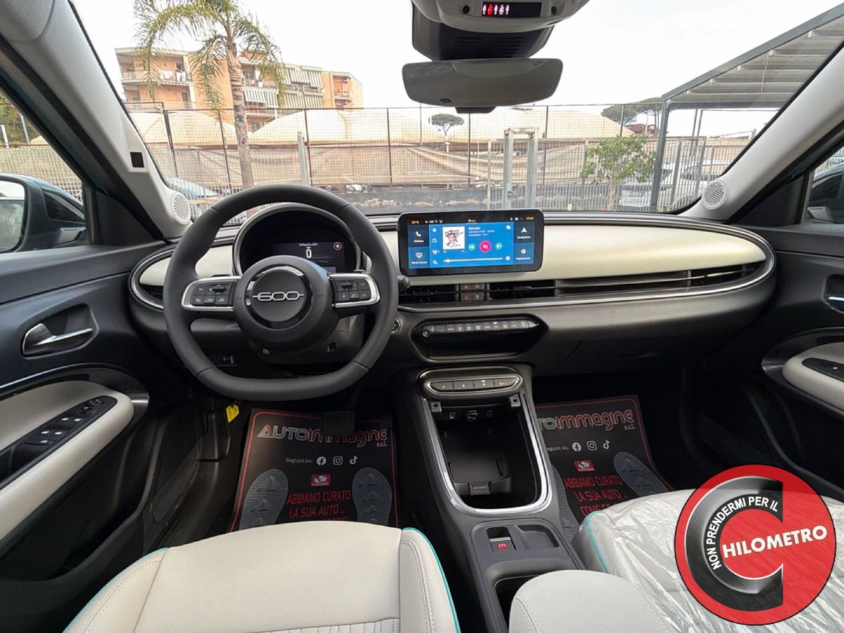 Fiat 600 1.2 hybrid La Prima 110cv auto (17)
