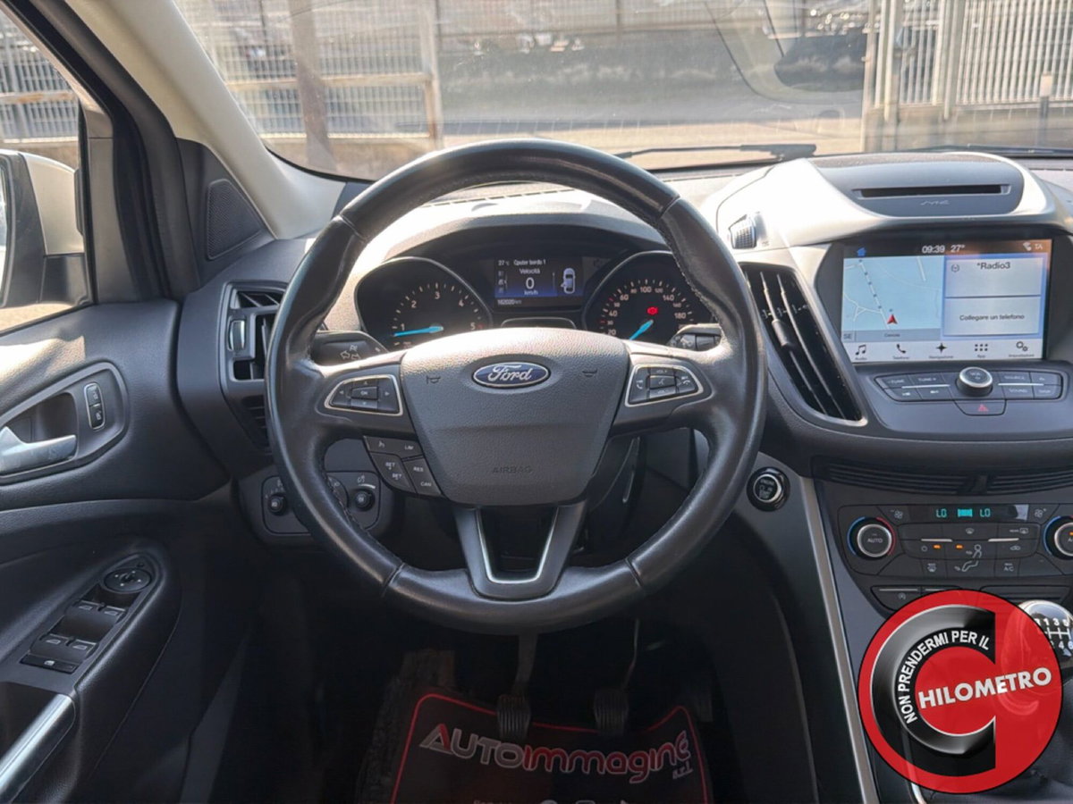 Ford Kuga 1.5 TDCI 120 CV S&S 2WD Titanium (16)