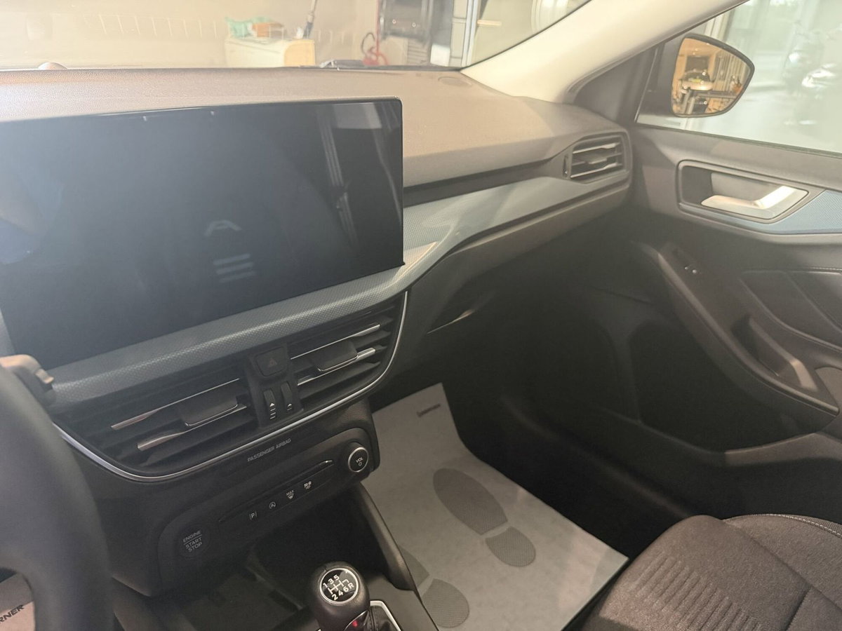 Ford Focus 1.0 EcoBoost Hybrid 125 CV Powershift 5p. Active Style (10)