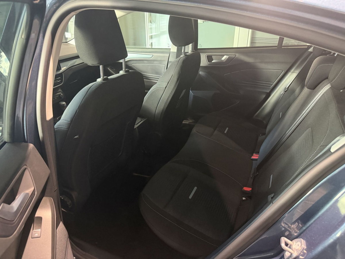 Ford Focus 1.0 EcoBoost Hybrid 125 CV Powershift 5p. Active Style (12)