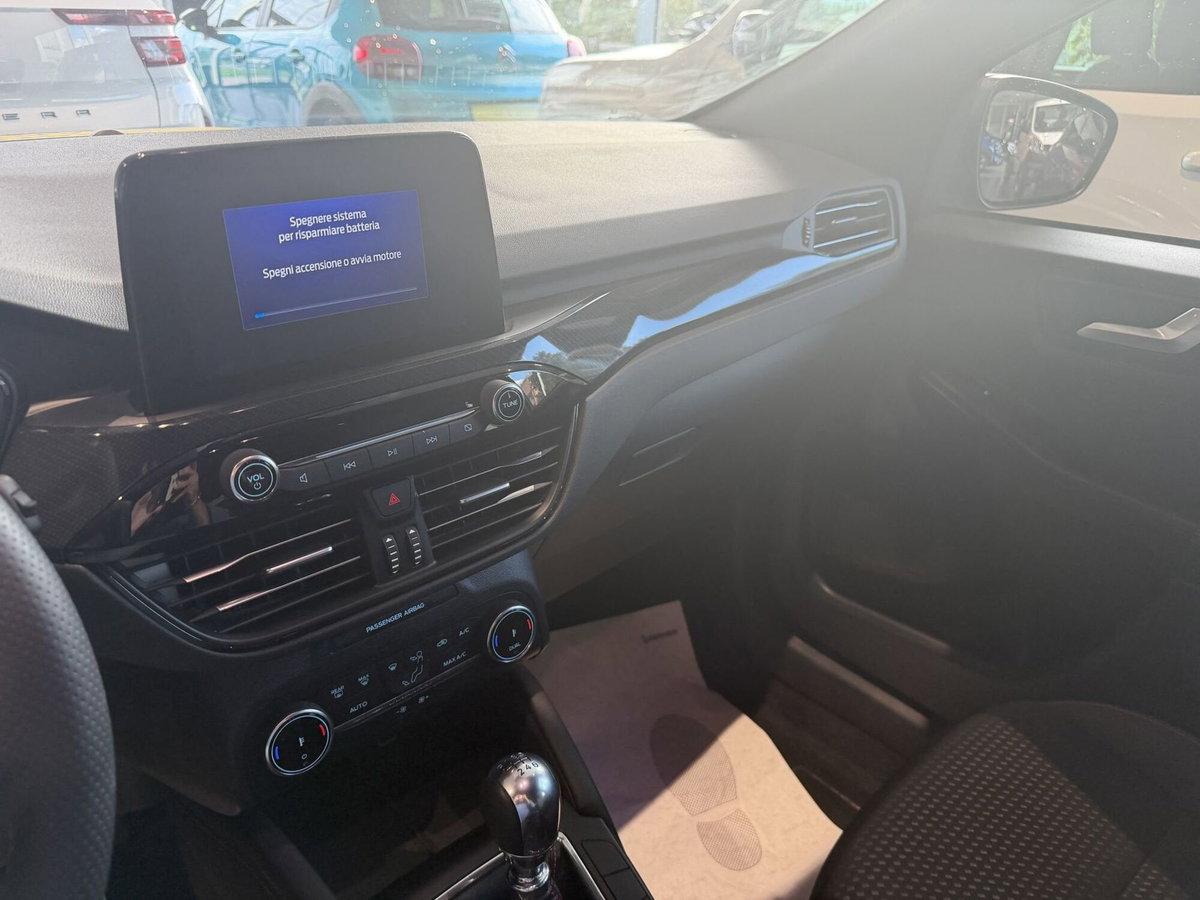 Ford Kuga 1.5 EcoBoost 150 CV 2WD ST-Line (10)