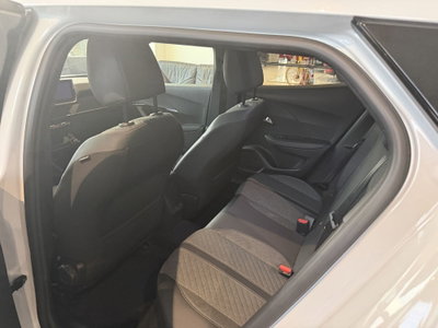 Peugeot 2008 1.2 turbo Allure 100cv (13)