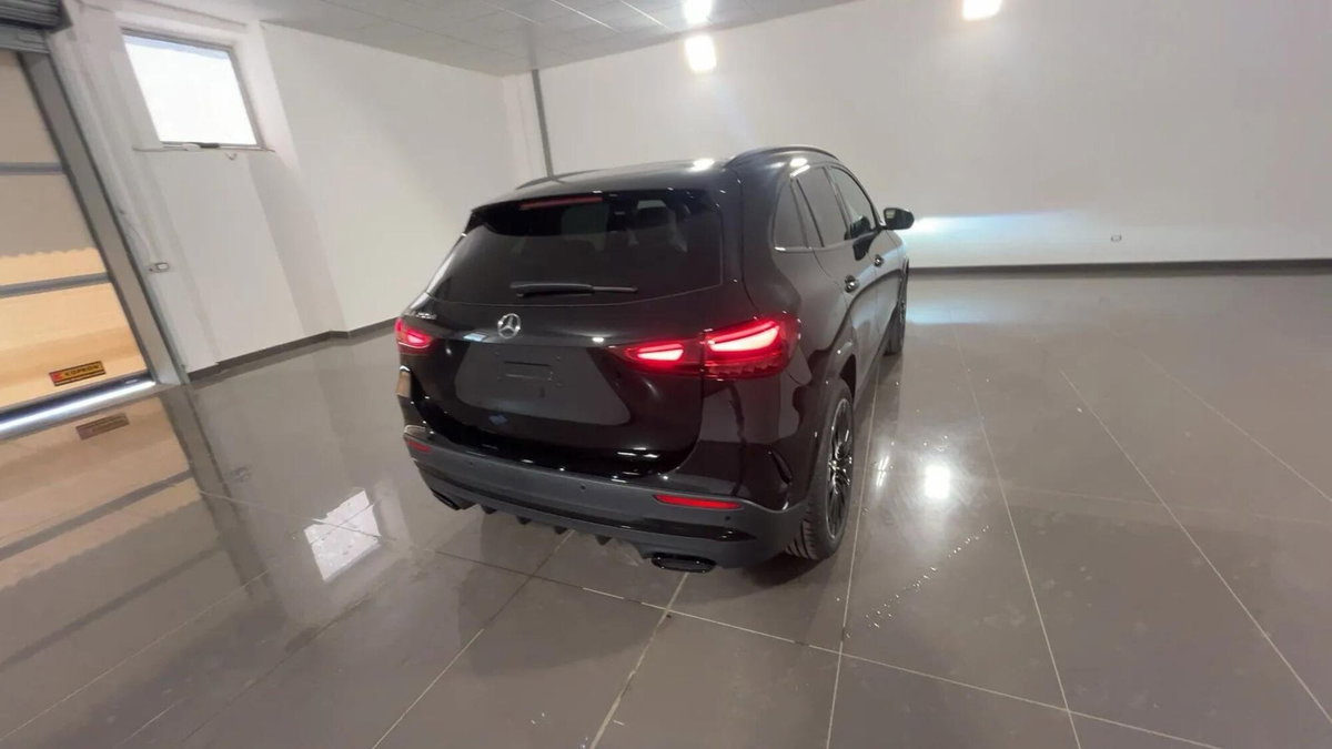 Mercedes-Benz GLA SUV 200 d AMG Line Premium Plus 4matic auto (4)