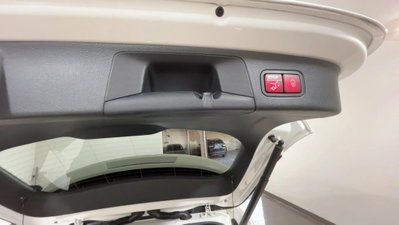 Mercedes-Benz GLA SUV 200 d AMG Line Premium Plus 4matic auto (16)