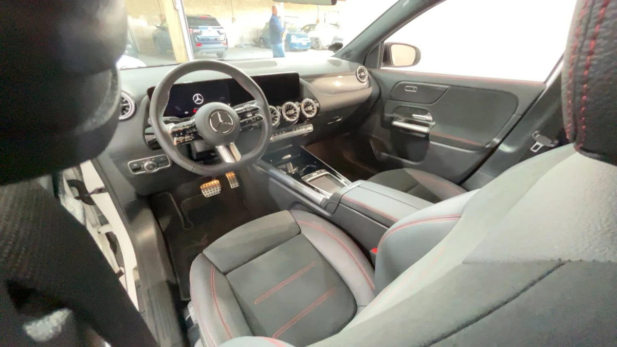 Mercedes-Benz GLA SUV 200 d AMG Line Premium Plus 4matic auto (9)