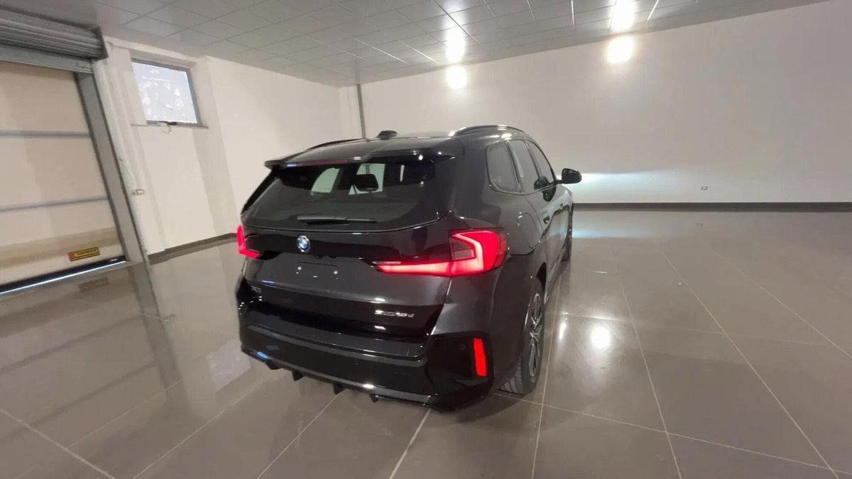 BMW X1 sDrive 18d Msport (4)