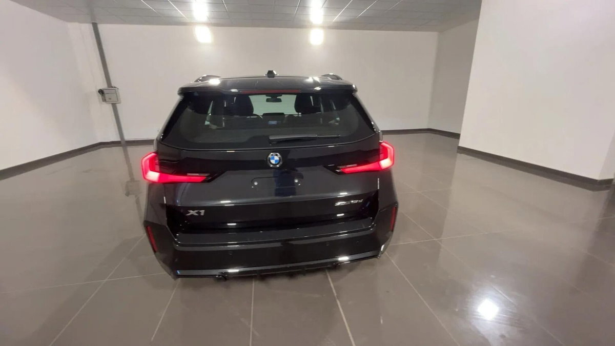 BMW X1 sDrive 18d Msport (5)