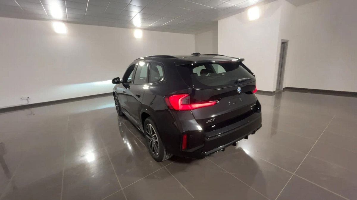 BMW X1 sDrive 18d Msport (6)