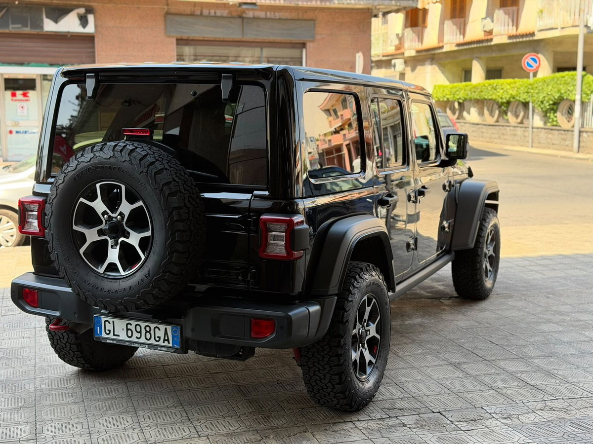 Jeep Wrangler 2.2 Mjt II Sahara (6)