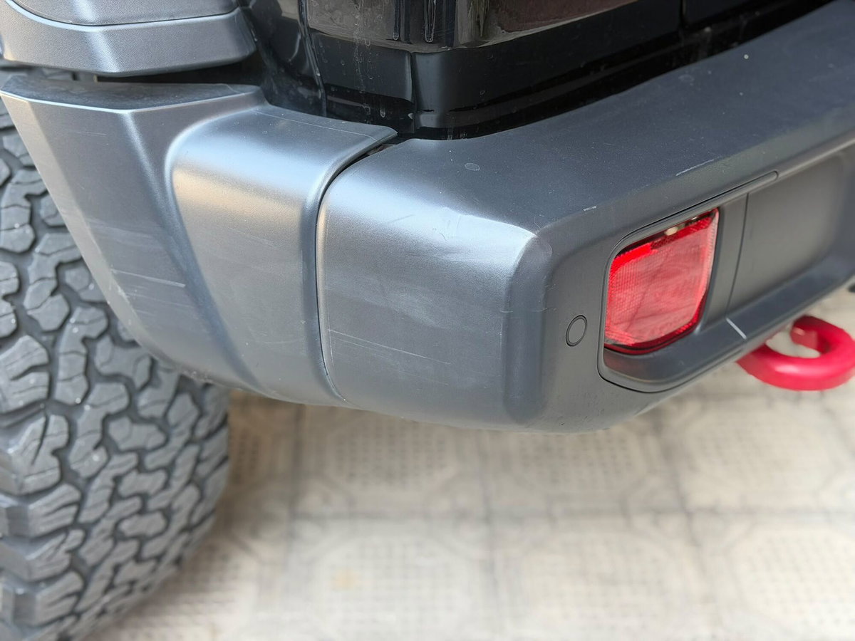 Jeep Wrangler 2.2 Mjt II Sahara (8)