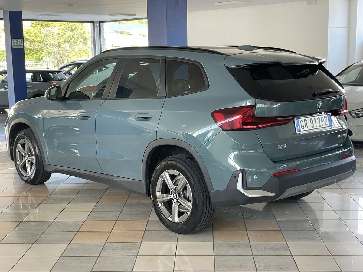 BMW X1 sDrive 18d Msport (4)