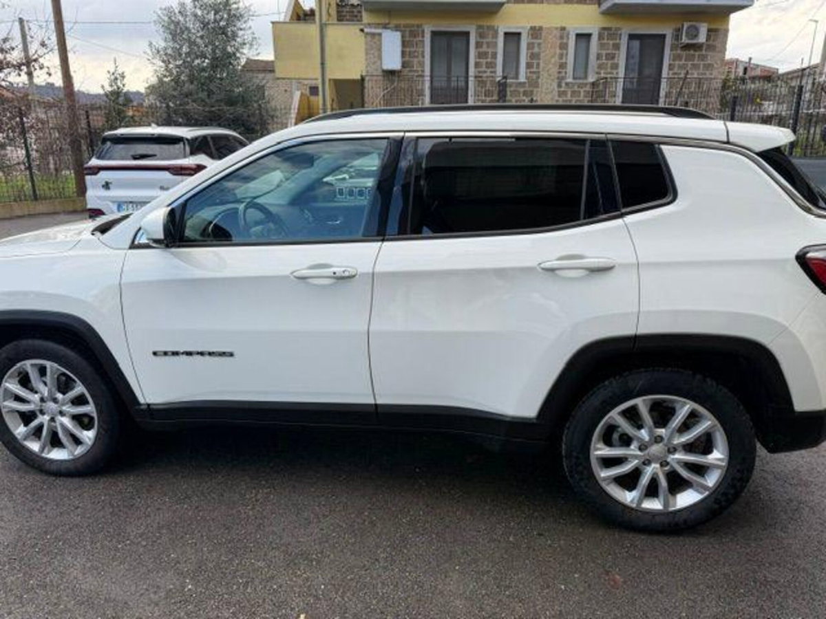 Jeep Compass 1.6 Multijet II 2WD S (8)