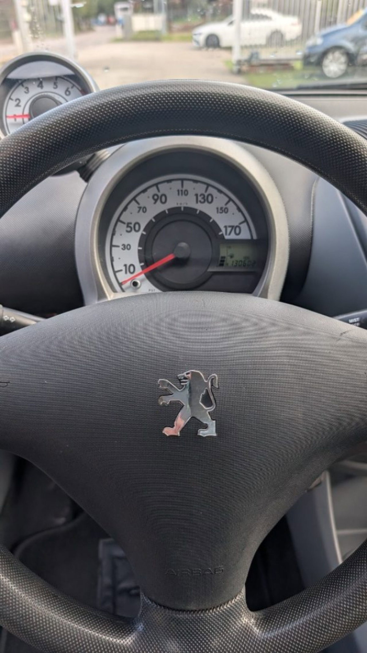 Peugeot 107 68CV 5p. Plaisir (10)