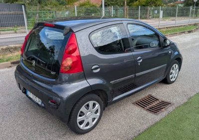 Peugeot 107 68CV 5p. Plaisir (5)