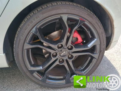 Renault Clio 1.6 T 200CV EDC 5 porte Monaco GP (14)