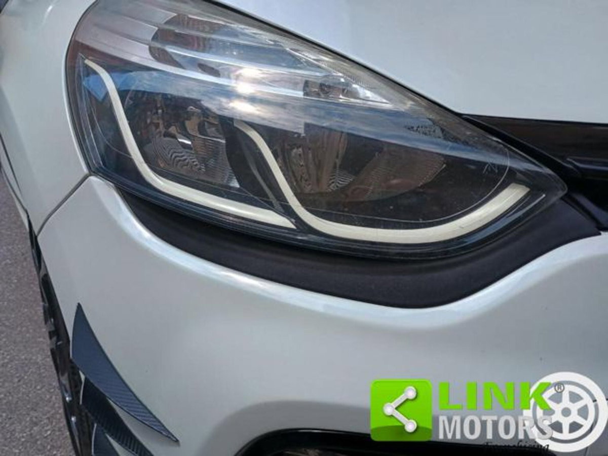 Renault Clio 1.6 T 200CV EDC 5 porte Monaco GP (17)
