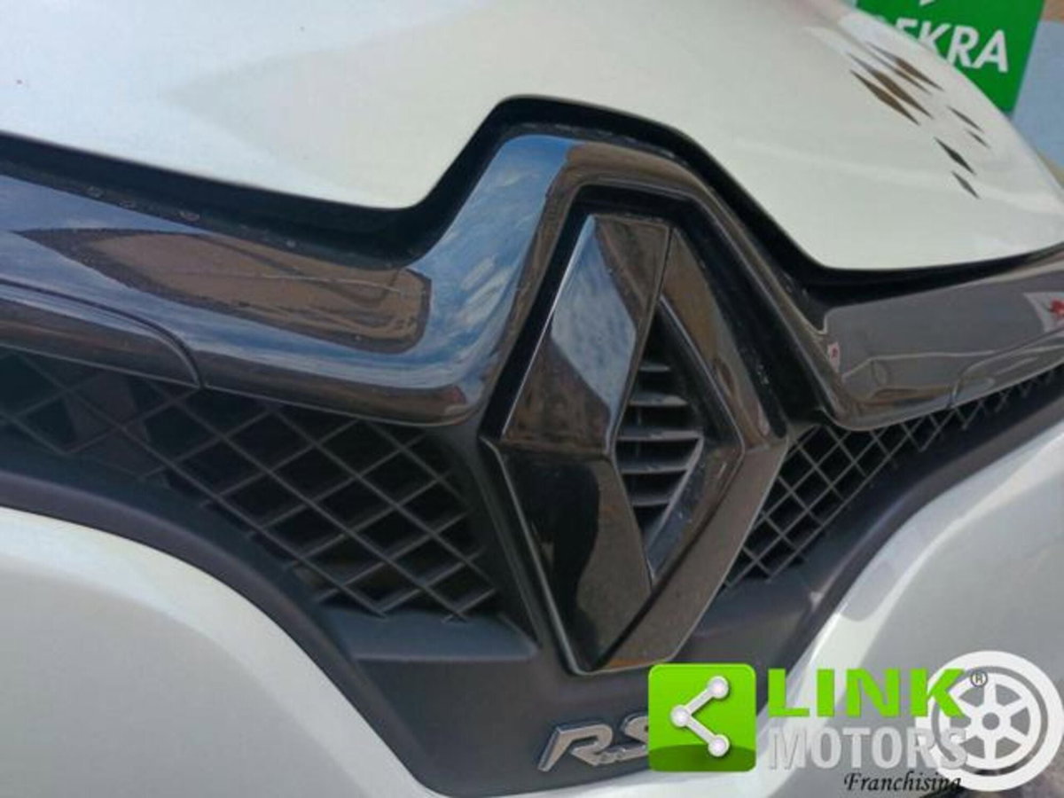 Renault Clio 1.6 T 200CV EDC 5 porte Monaco GP (19)