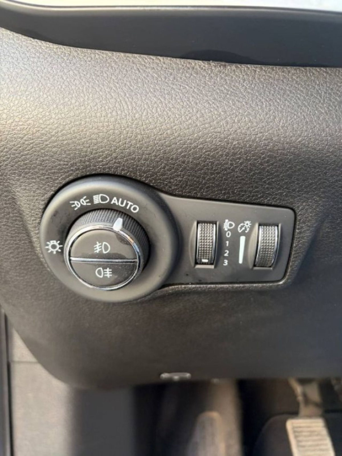 Jeep Compass 1.6 Multijet II 2WD Limited (19)