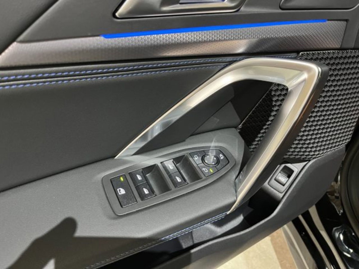 BMW X1 sDrive 18i Msport (11)