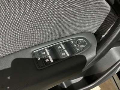 Renault Captur TCe 100 CV GPL Techno (17)