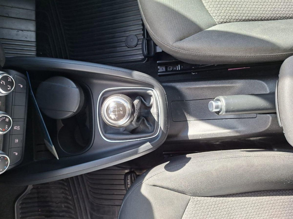 Audi A1 1.0 82 CV TFSI Metal plus (12)