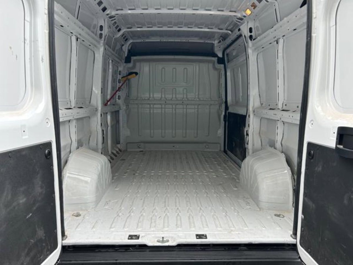 Fiat Ducato Furgone 35 2.2 Mjt 120CV PLM-SL-TM Furgone (7)