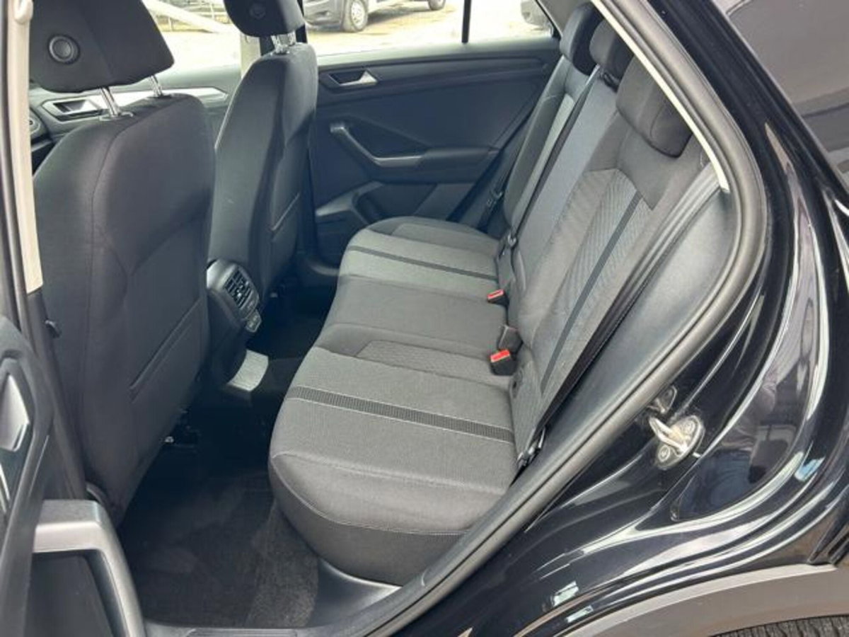 Volkswagen T-Roc 2.0 tdi Life 150cv dsg (6)
