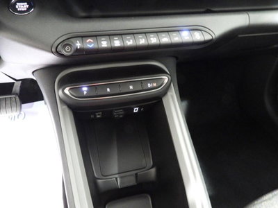 Jeep Avenger 1.2 turbo e-hybrid mhev Longitude fwd 110cv edct6 (11)